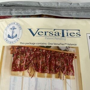 VALANCE CURTAIN 58 X 16 USA TRADITIONAL GARDEN ROSES -  BED BATH BEYOND NEW